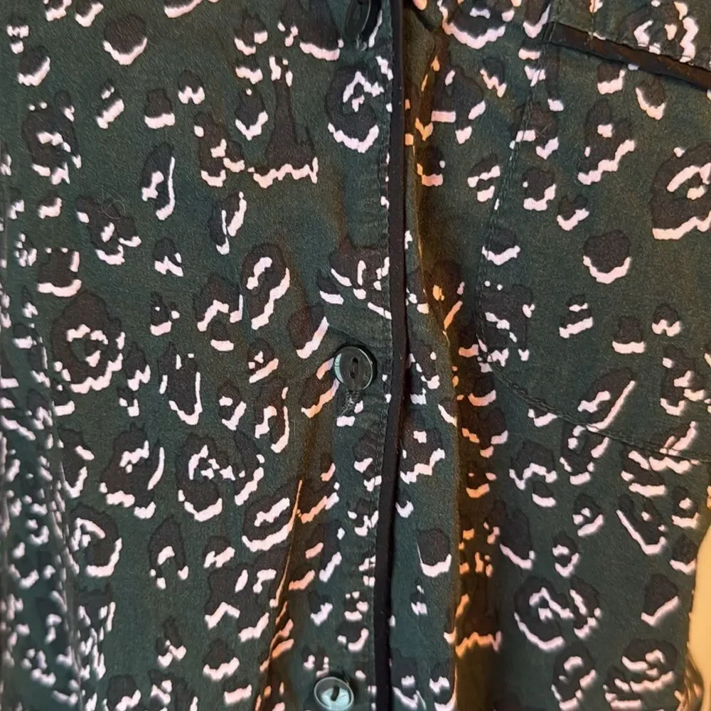 Victoria's Secret Long Sleeve Button Up Sleep Shirt